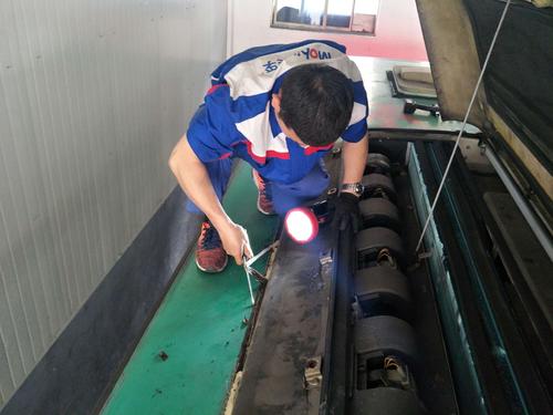 夏日守护者_记一位默默奉献的空调维修员 家庭维修