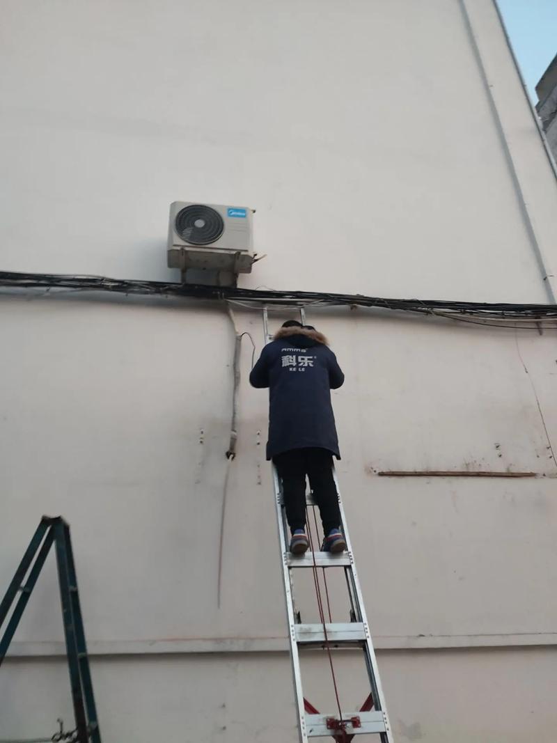 晓亮空调，智慧生活新伙伴_探析空调维修行业的未来发展趋势 家庭维修