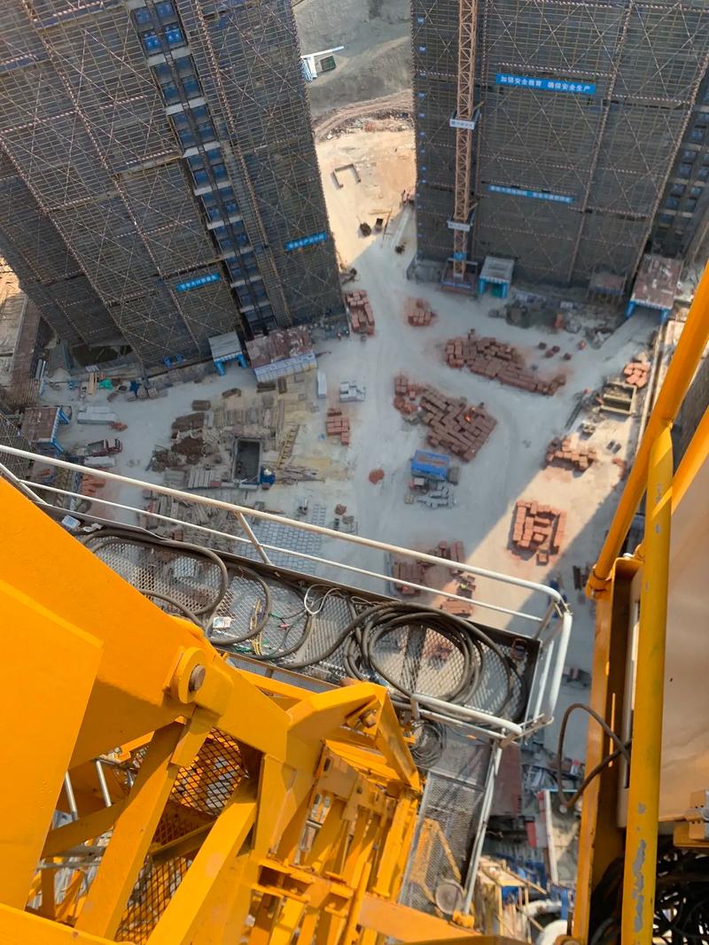 空调哥塔吊维修：技术创新下的高空守护者 家庭维修