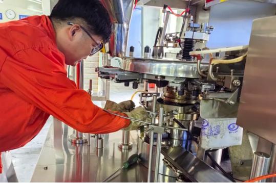 空调维修专家潘集：匠心独运，守护夏日清凉 家庭维修