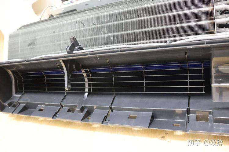 空调维修口：黑色技术背后的清凉守护者 家庭维修