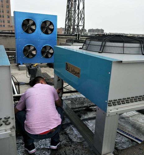 空调维修在顶楼：挑战与机遇并存 家庭维修