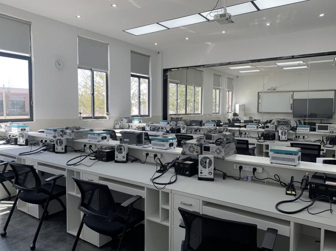 空调维修实训室：技能培养的摇篮 家庭维修