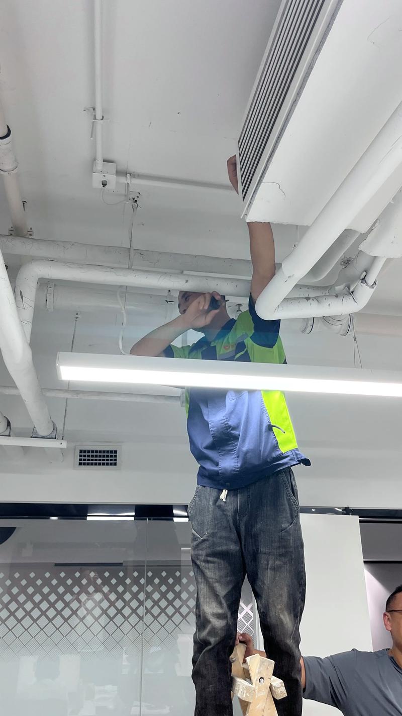 南中央空调维修：技术革新下的守护者 家庭维修