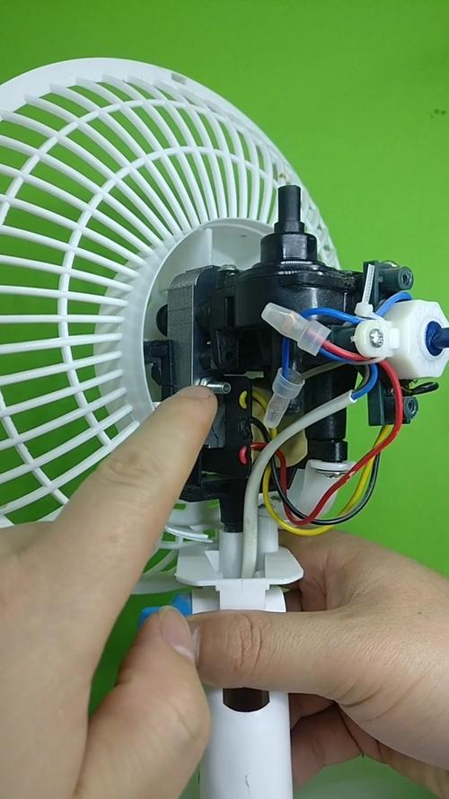 小空调风扇维修：介绍家电维修的奥秘 家庭维修