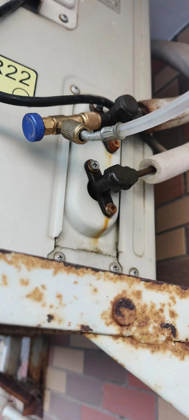 空调维修放雪种：冬季制冷保障的“神秘魔法” 家庭维修