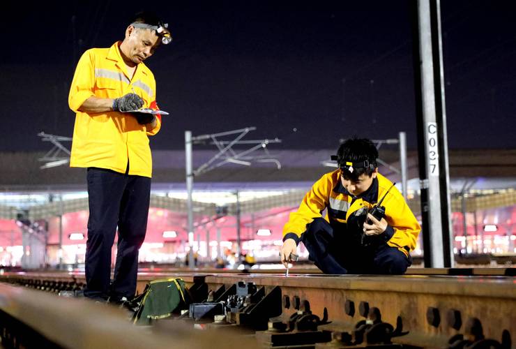 高铁空调维修：保障速度与舒适的双重守护者 家庭维修